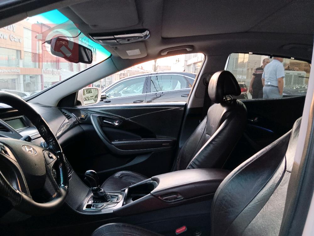 Hyundai Azera